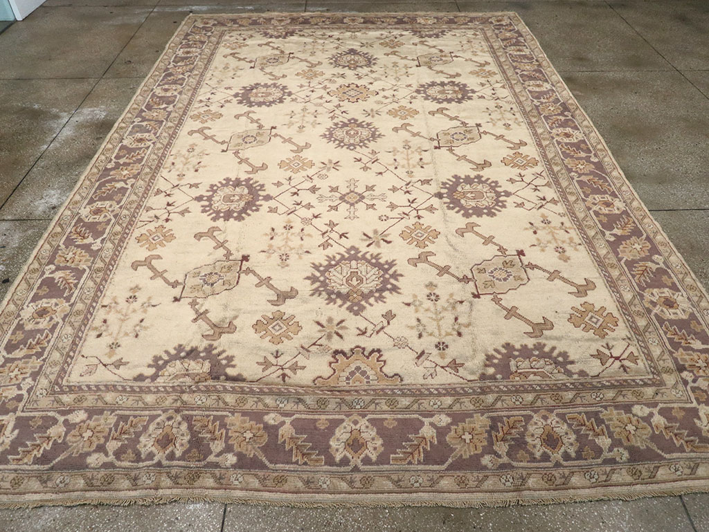 Vintage Turkish Oushak Carpet, No.8609 - Galerie Shabab
