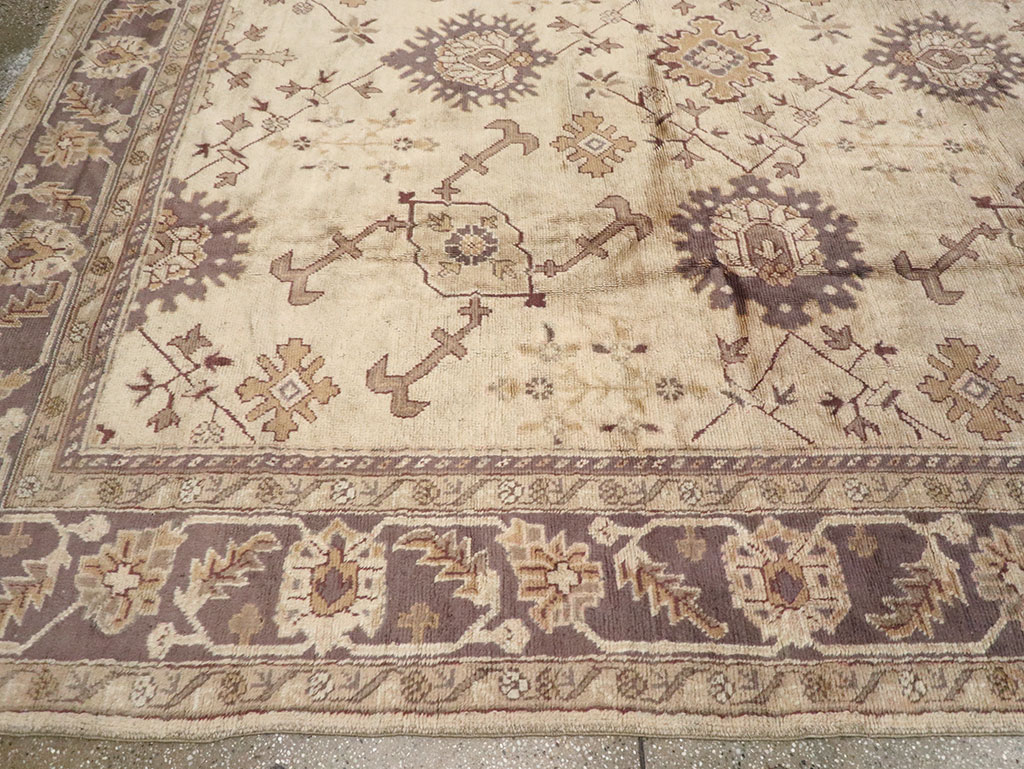 Vintage Turkish Oushak Carpet, No.8609 - Galerie Shabab