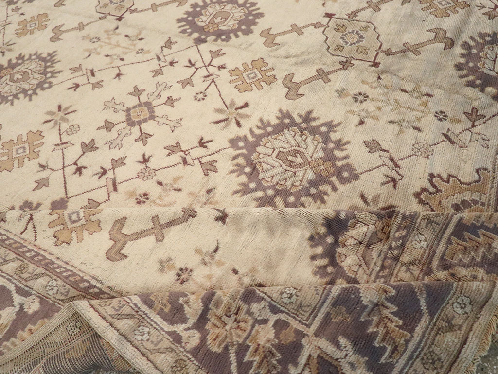 Vintage Turkish Oushak Carpet, No.8609 - Galerie Shabab