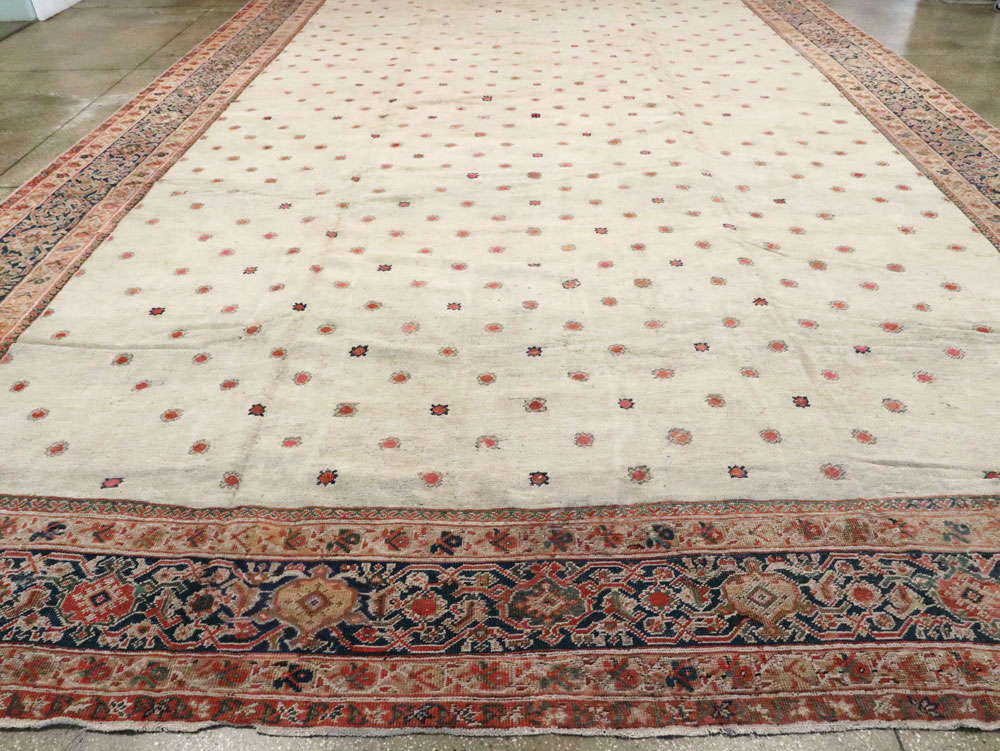 Antique Persian Mahal Carpet, No.8611 - Galerie Shabab