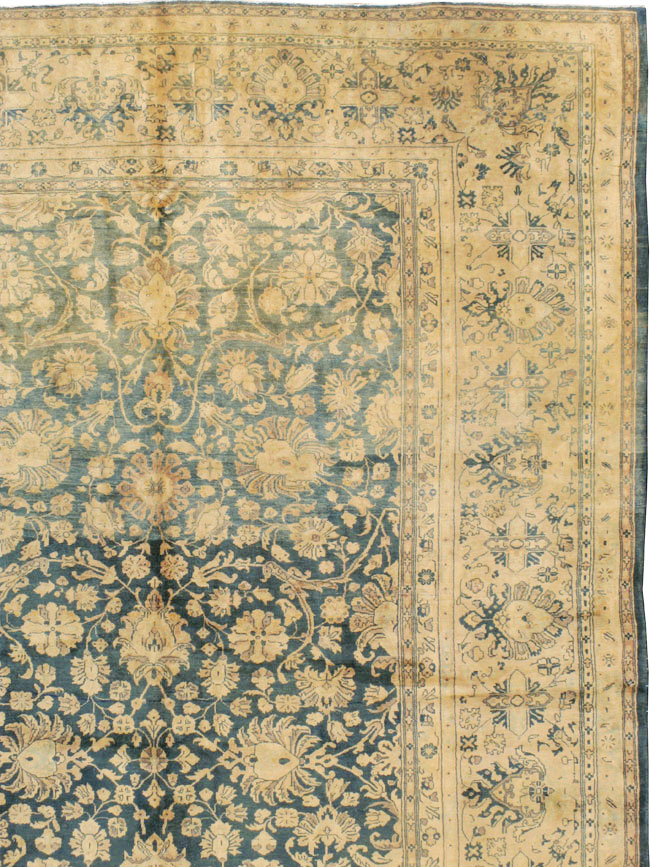 Antique Persian Sarouk Carpet, No.8616 - Galerie Shabab