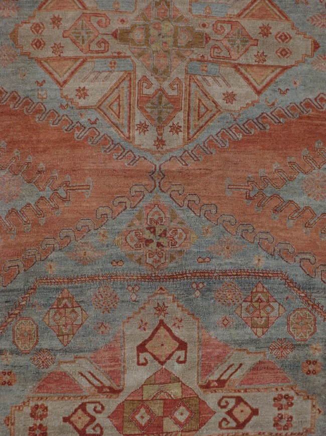 Antique Veece Carpet, No.8648 - Galerie Shabab