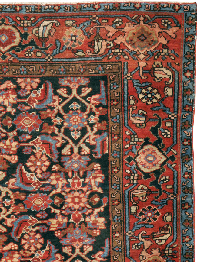 Antique Persian Heriz Rug, No.8671 - Galerie Shabab