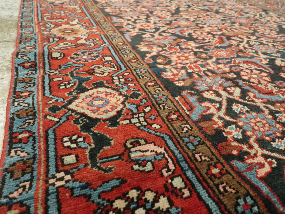 Antique Persian Heriz Rug, No.8671 - Galerie Shabab