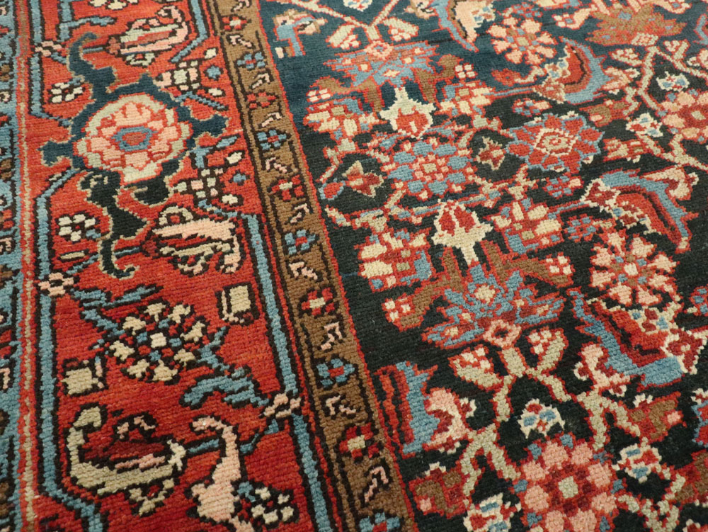 Antique Persian Heriz Rug, No.8671 - Galerie Shabab