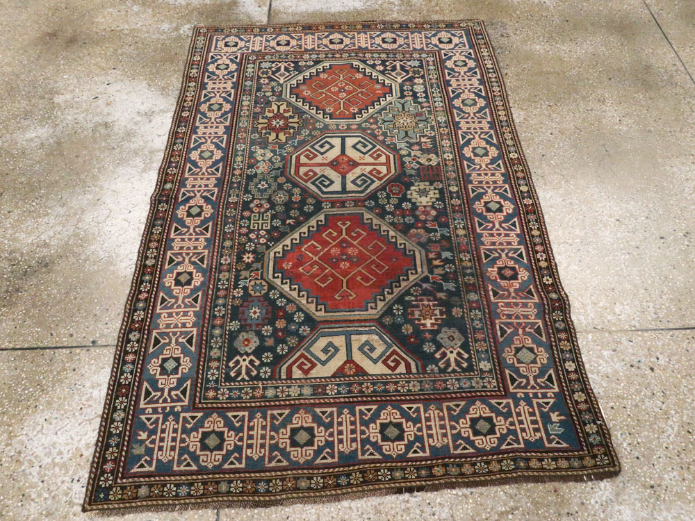 Antique Caucasian Shirvan Rug, No.8687 - Galerie Shabab