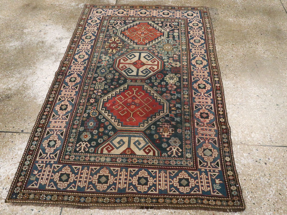 Antique Caucasian Shirvan Rug, No.8687 - Galerie Shabab