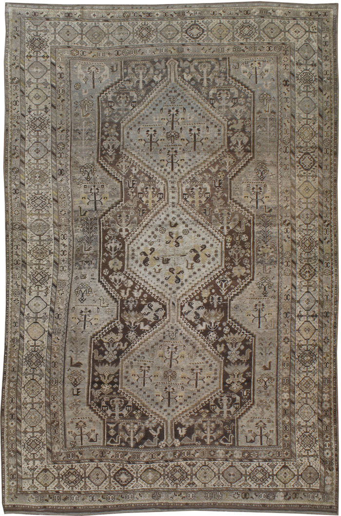 A Shiraz Carpet, No.8695 - Galerie Shabab