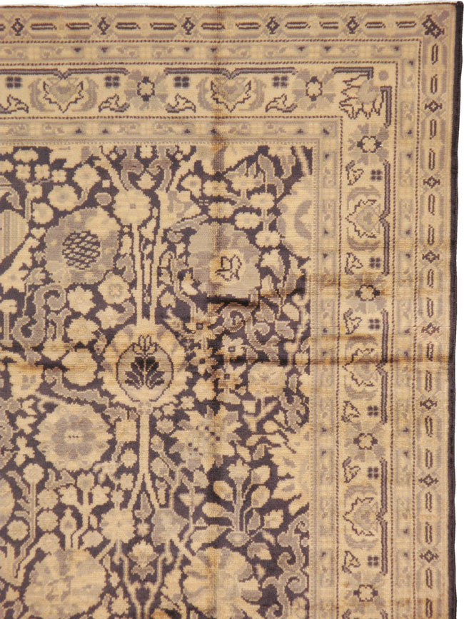 Vintage Indian Lahore Accent Carpet, No.8702 - Galerie Shabab