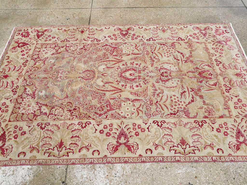 Antique Persian Lavar Kerman Rug, No.8706 - Galerie Shabab