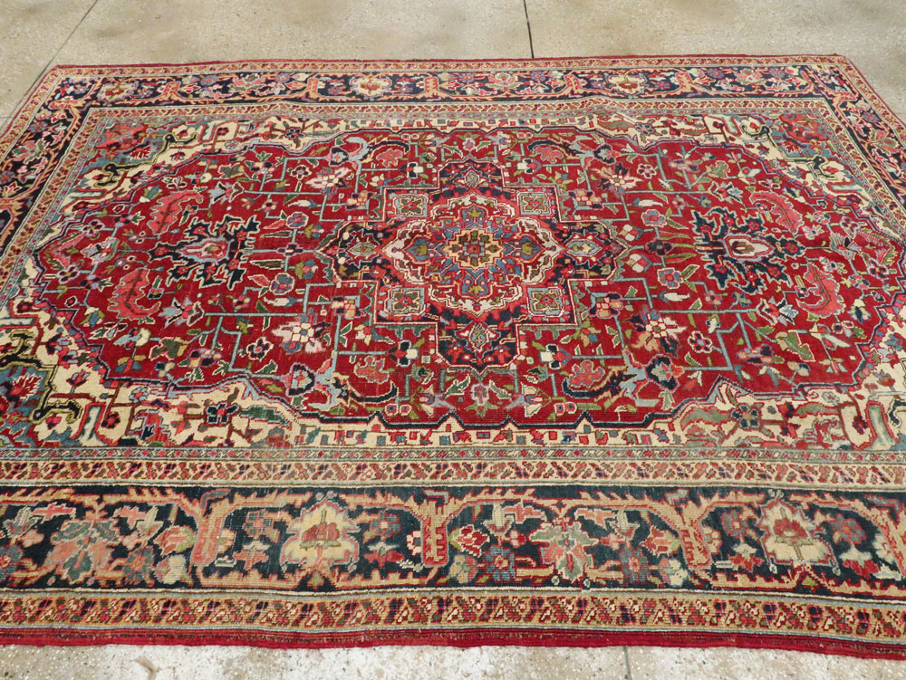 Vintage Persian Heriz Carpet, No.8713 - Galerie Shabab