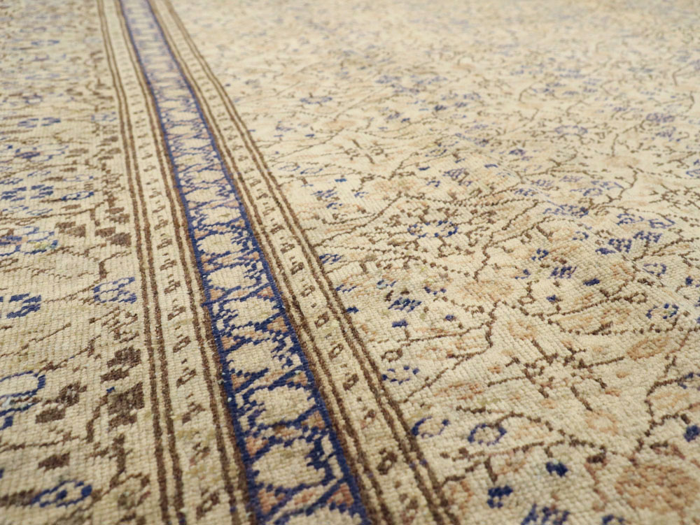Vintage Turkish Sivas Carpet, No.8734 - Galerie Shabab