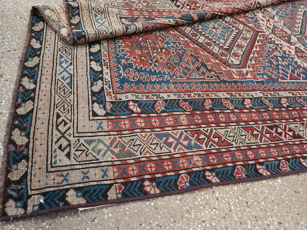 Antique Caucasian Shirvan Rug, No.8742 - Galerie Shabab