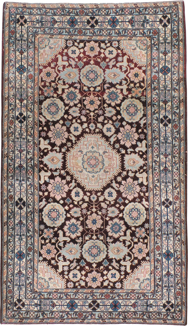 Antique Indian Agra Rug, No.8745 - Galerie Shabab