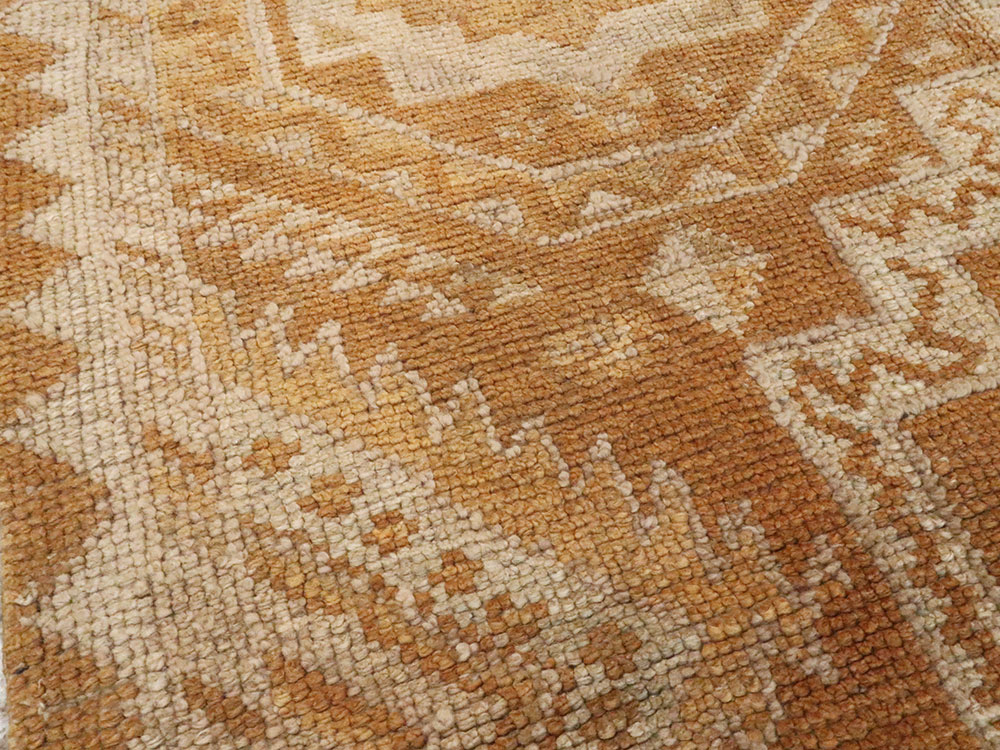 Vintage Turkish Oushak Rug, No.8762 - Galerie Shabab