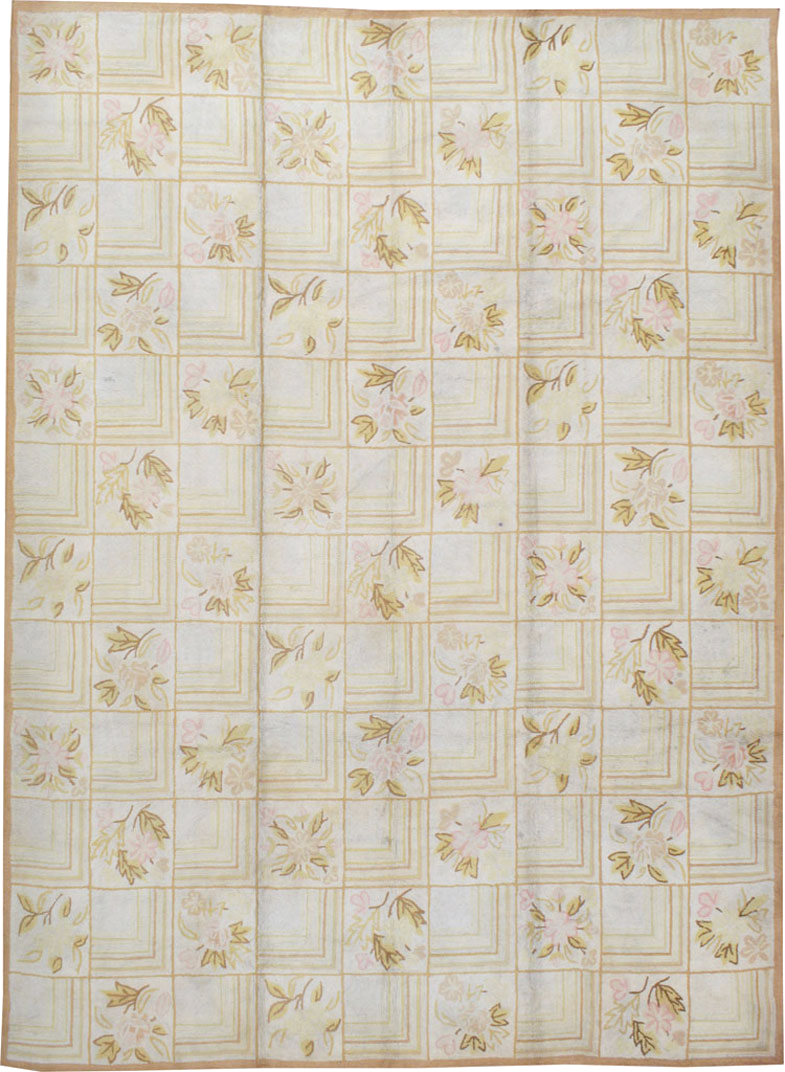 Vintage American Hook Room Size Carpet, No.8773 - Galerie Shabab