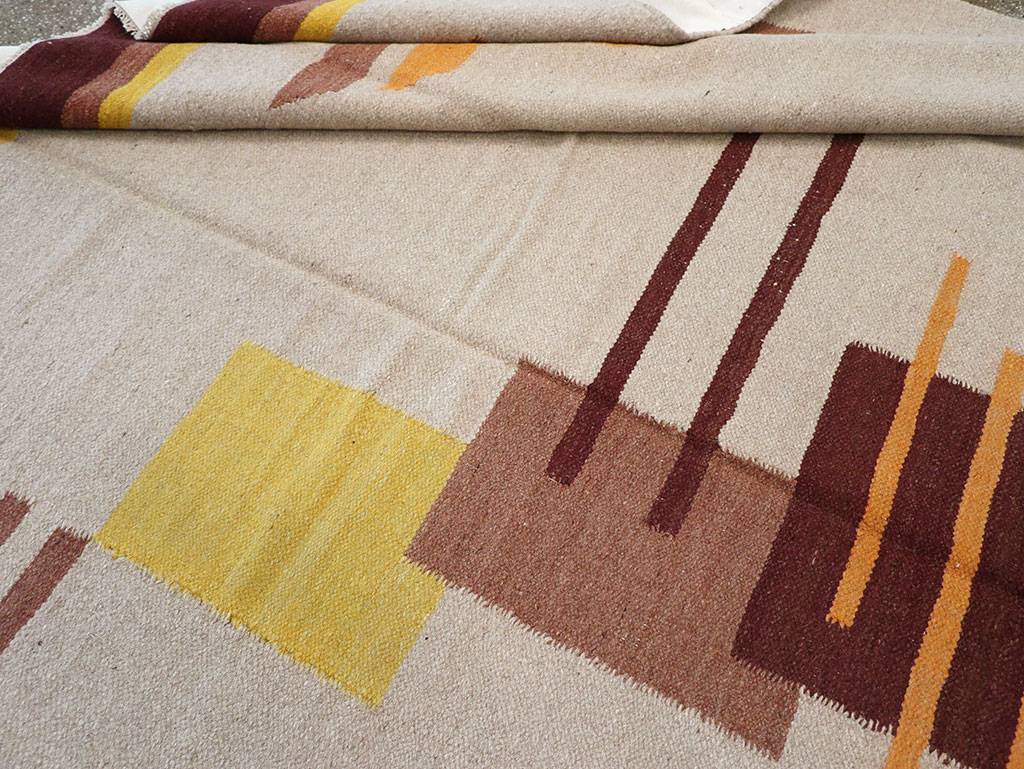 Vintage Indian Flatweave Room Size Rug Inspired By Edward McKnight Kauffer, No.8779 - Galerie Shabab