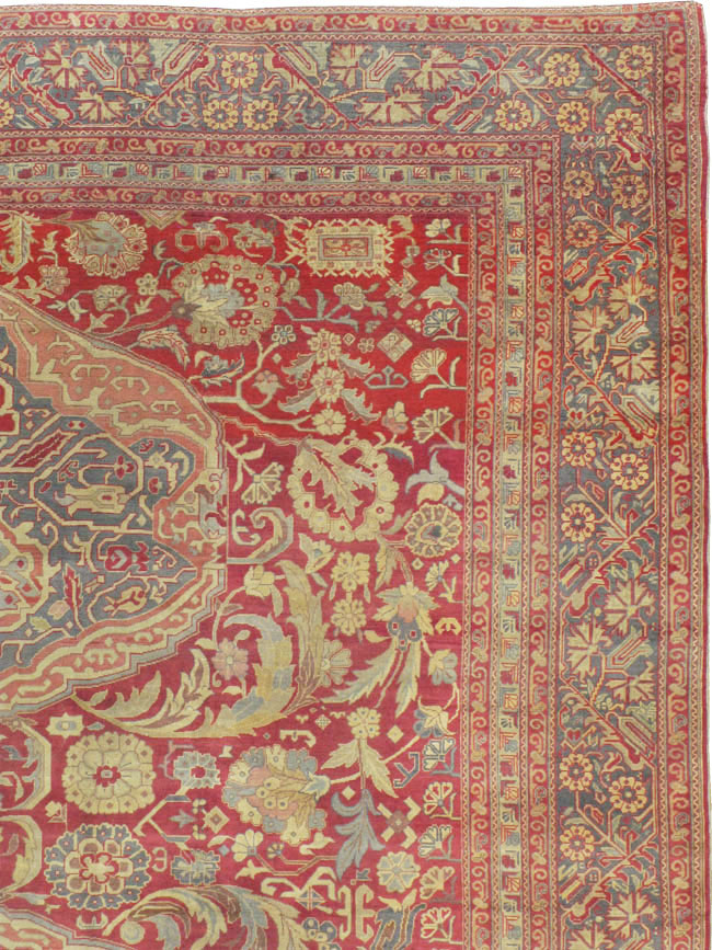 Vintage Turkish Herekeh Carpet, No.8781 - Galerie Shabab