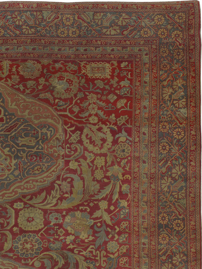 Vintage Turkish Herekeh Carpet, No.8781 - Galerie Shabab