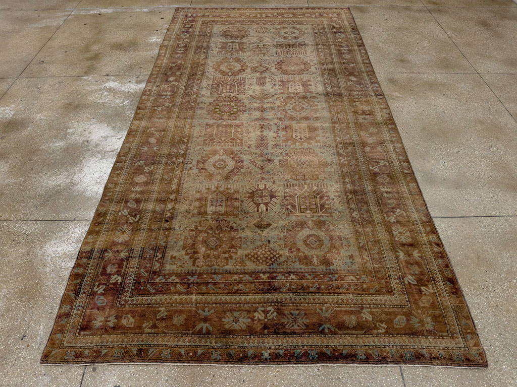 Antique Indian Agra Gallery Carpet, No.8782 - Galerie Shabab