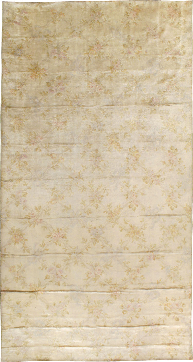 Vintage European Savonnerie Carpet, No.8783 - Galerie Shabab