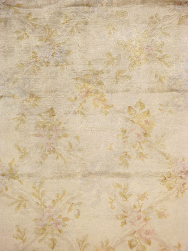 Vintage European Savonnerie Carpet, No.8783 - Galerie Shabab