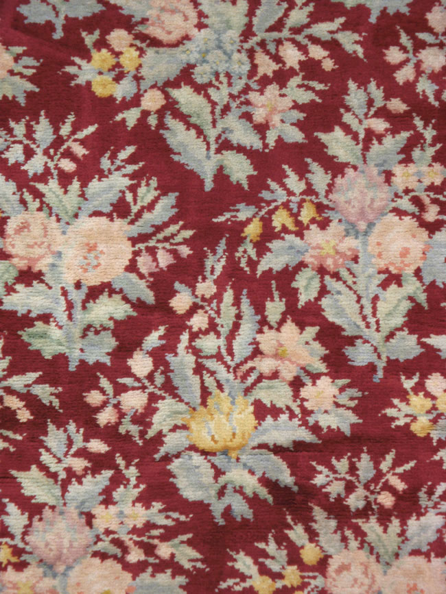 Vintage European Savonnerie Carpet, No.8784 - Galerie Shabab