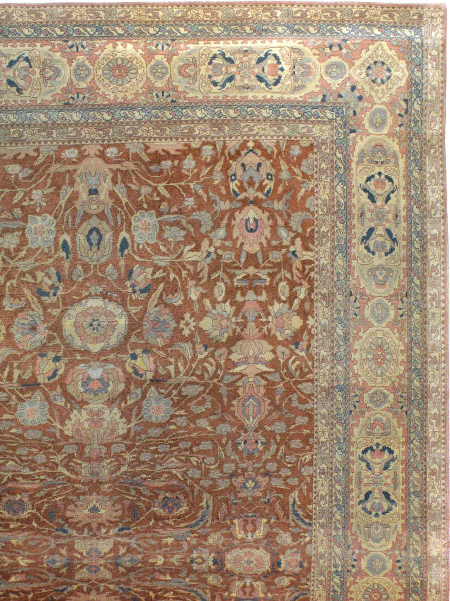 Antique Turkish Herekeh Square Carpet, No.8786 - Galerie Shabab