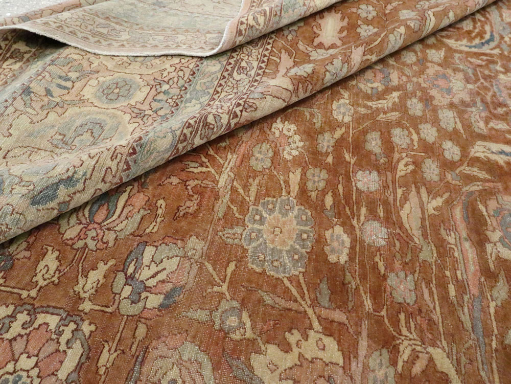 Antique Turkish Herekeh Square Carpet, No.8786 - Galerie Shabab