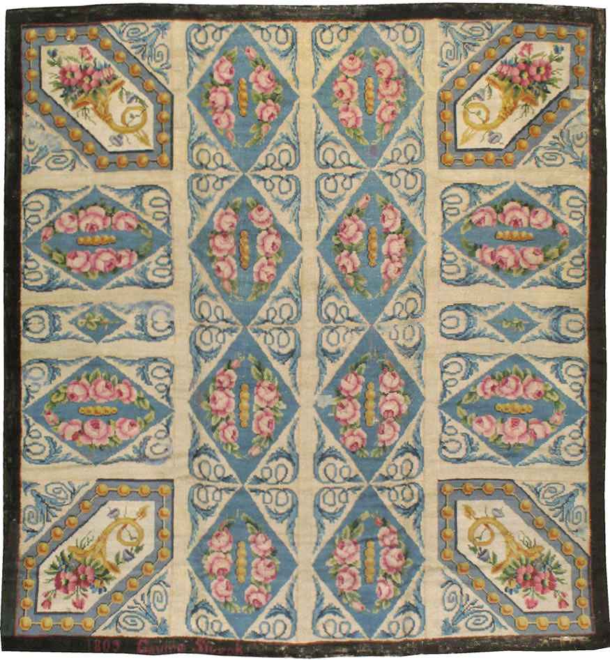 Antique European Savonnerie Carpet, No.8787 - Galerie Shabab