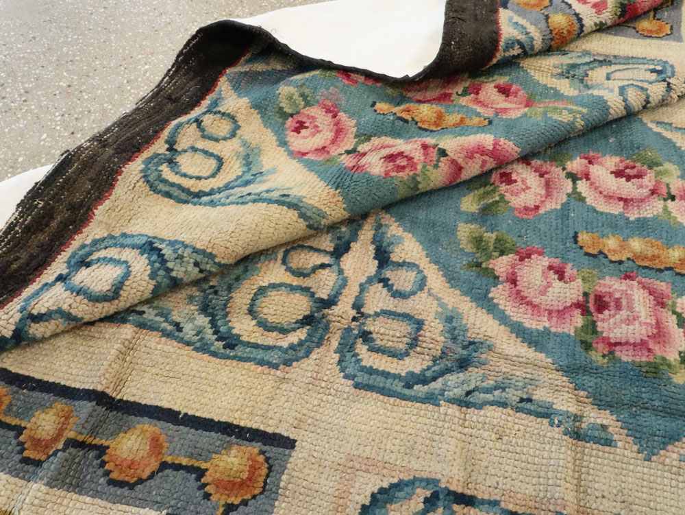 Antique European Savonnerie Carpet, No.8787 - Galerie Shabab