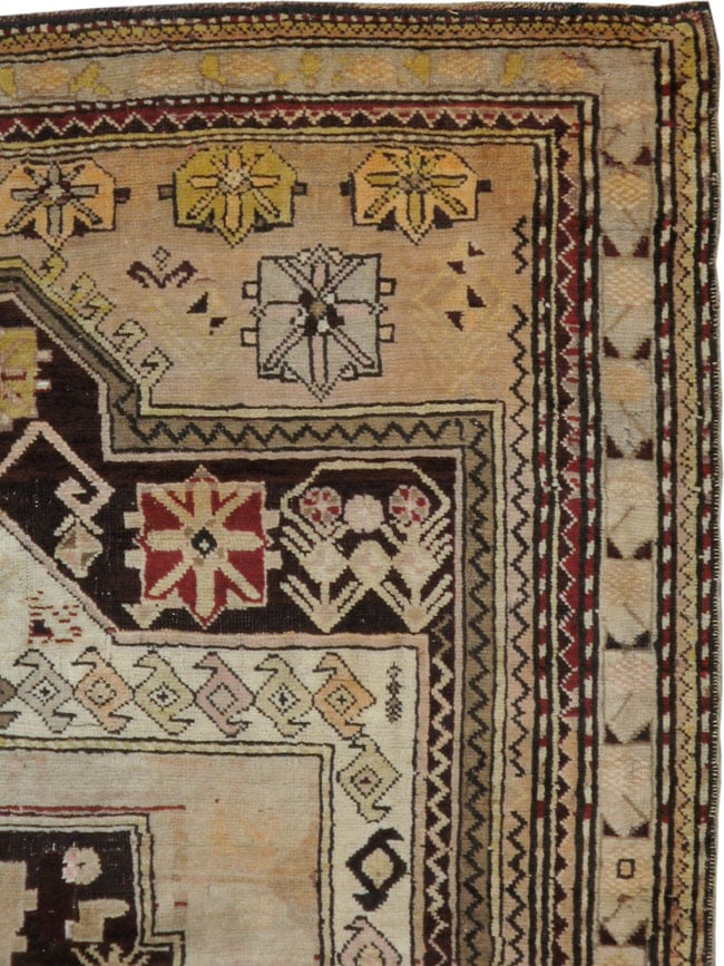 Antique Caucasian Karabagh Gallery Carpet, No.8812 - Galerie Shabab