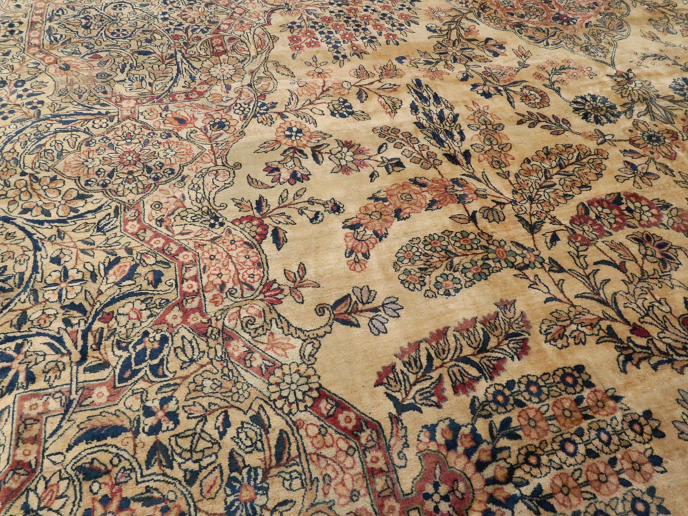 Vintage Persian Kerman Carpet, No.8822 - Galerie Shabab