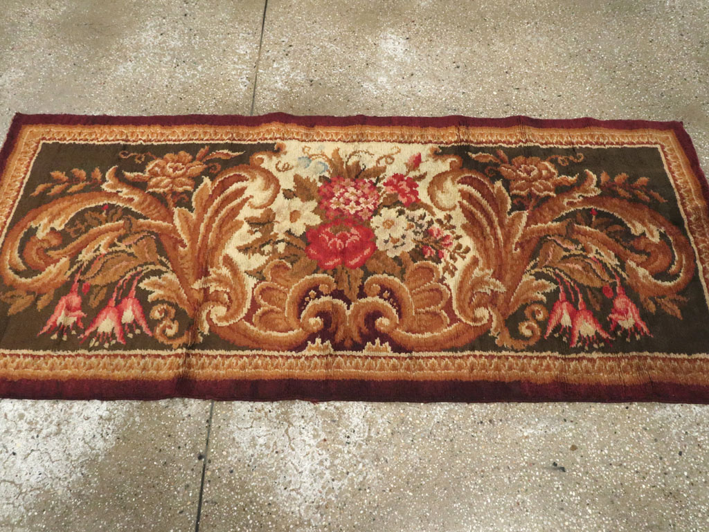 Antique English Axminster Carpet, No.8840 - Galerie Shabab