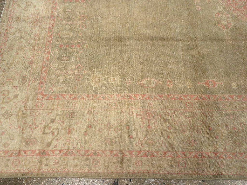 Antique Turkish Oushak Carpet, No.8850 - Galerie Shabab
