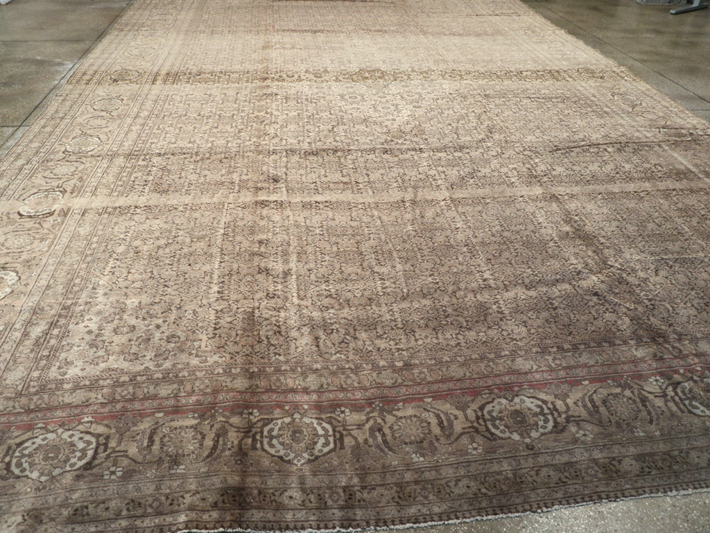 Antique Persian Tabriz Carpet, No.8864 - Galerie Shabab