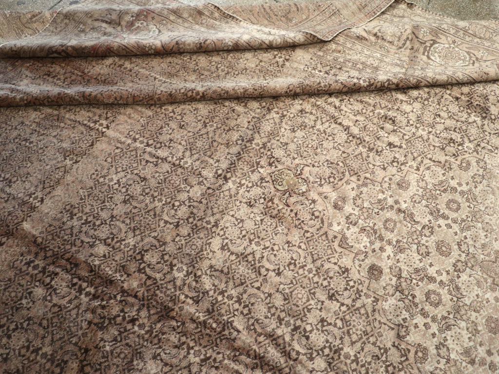 Antique Persian Tabriz Carpet, No.8864 - Galerie Shabab