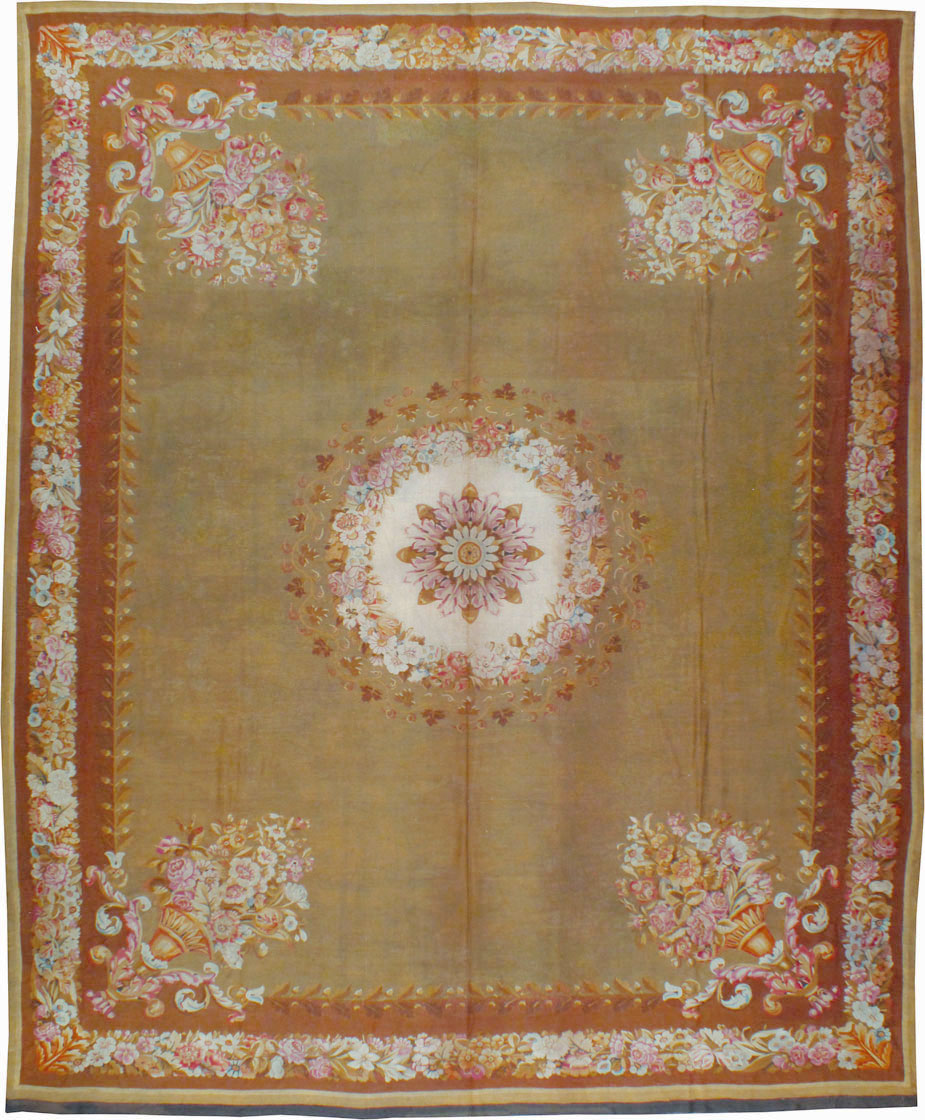 Antique French Aubusson Carpet, No.8866 - Galerie Shabab