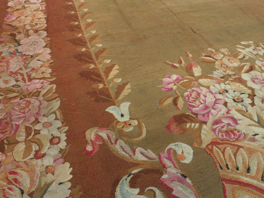 Antique French Aubusson Carpet, No.8866 - Galerie Shabab