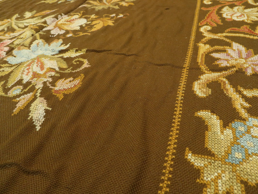 Vintage Ukrainian Needlepoint Accent Rug, No.8879 - Galerie Shabab