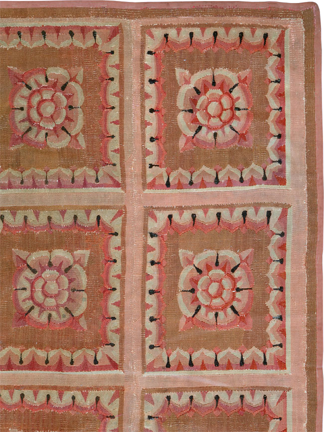 Antique French Aubusson Carpet, No.8882 - Galerie Shabab