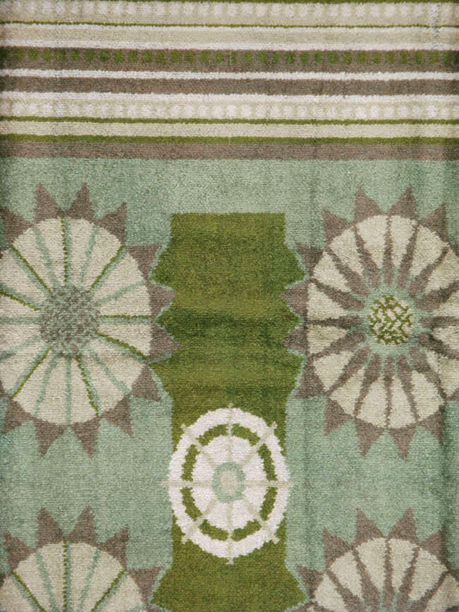 Vintage European Art Deco Carpet Inspired By Edward McKnight Kauffer, No.8886 - Galerie Shabab