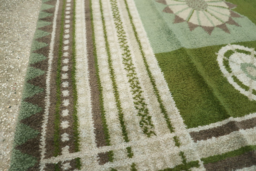 Vintage European Art Deco Carpet Inspired By Edward McKnight Kauffer, No.8886 - Galerie Shabab