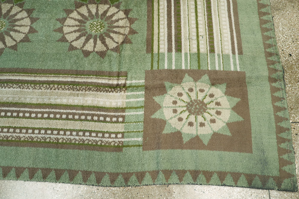 Vintage European Art Deco Carpet Inspired By Edward McKnight Kauffer, No.8886 - Galerie Shabab
