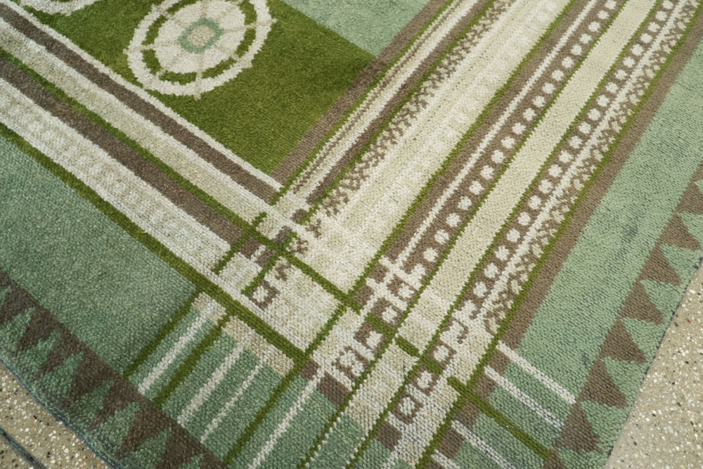 Vintage European Art Deco Carpet Inspired By Edward McKnight Kauffer, No.8886 - Galerie Shabab