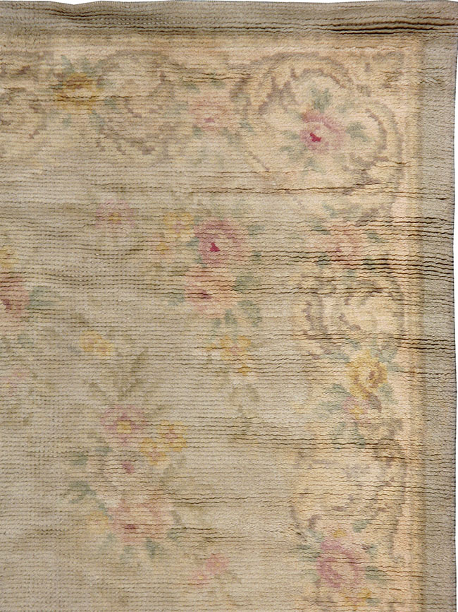 Antique Spanish Savonnerie Carpet, No.8888 - Galerie Shabab