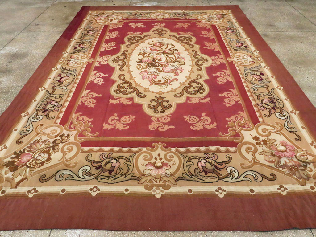 Antique French Aubusson Carpet, No.8890 - Galerie Shabab