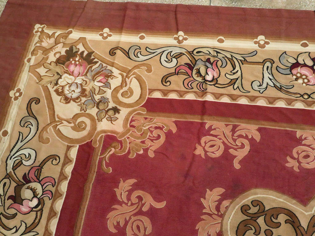 Antique French Aubusson Carpet, No.8890 - Galerie Shabab