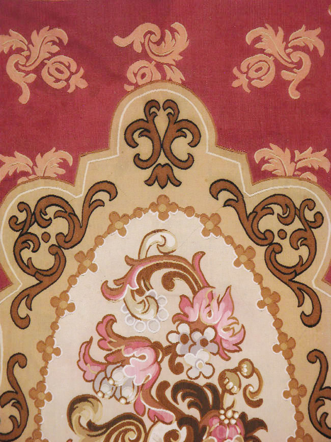 Antique French Aubusson Carpet, No.8890 - Galerie Shabab