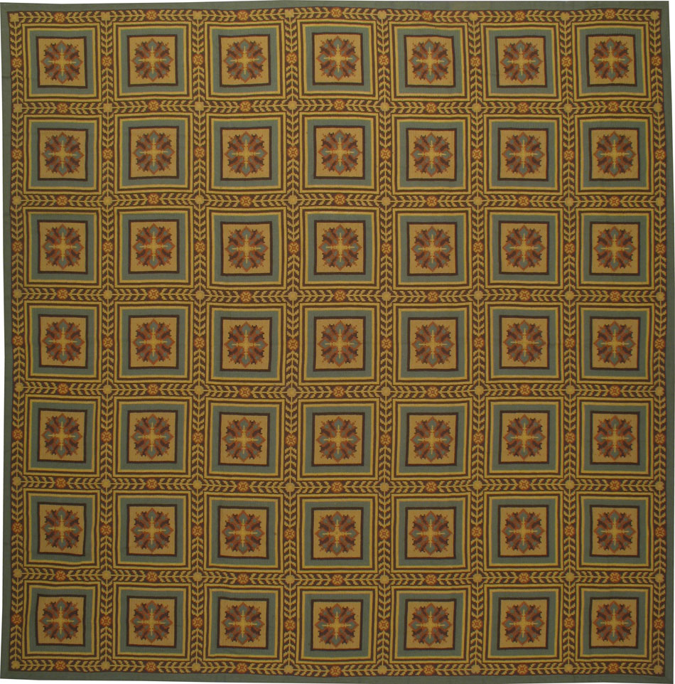 Vintage Needlepoint Carpet, No.8897 - Galerie Shabab